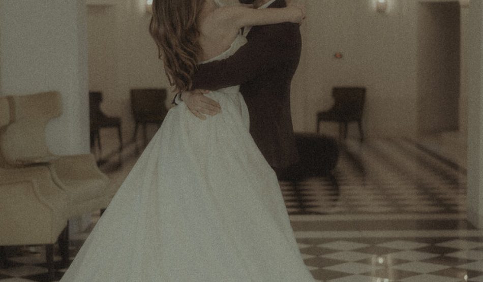 ... Love late date nights out in a restaurant in the middle of the week